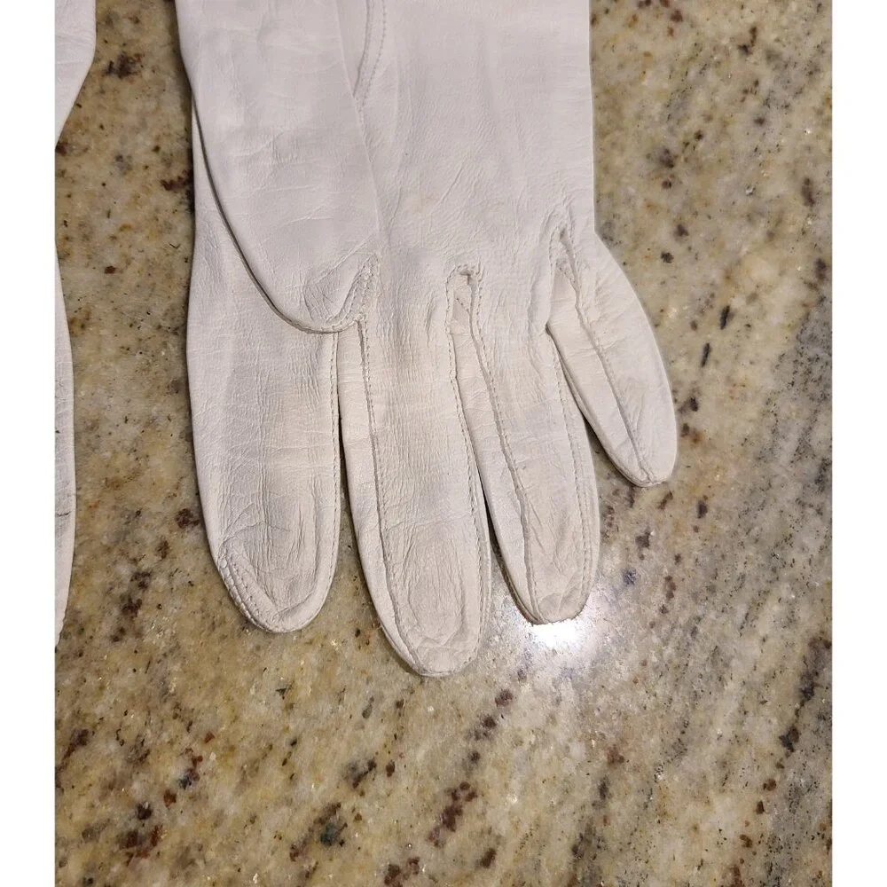 Vintage Women's Size S 6.5 Off-White Leather Formal 7.5